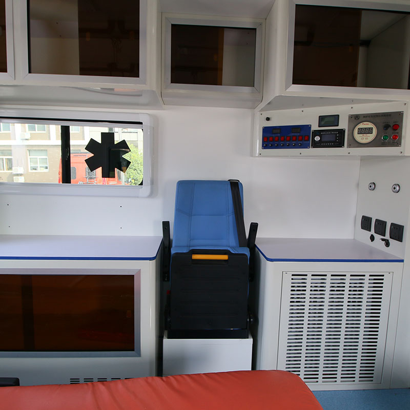 Square cabin ambulance